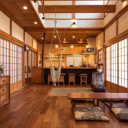 Guest House Takazuri-Kita Nanto Экстерьер фото